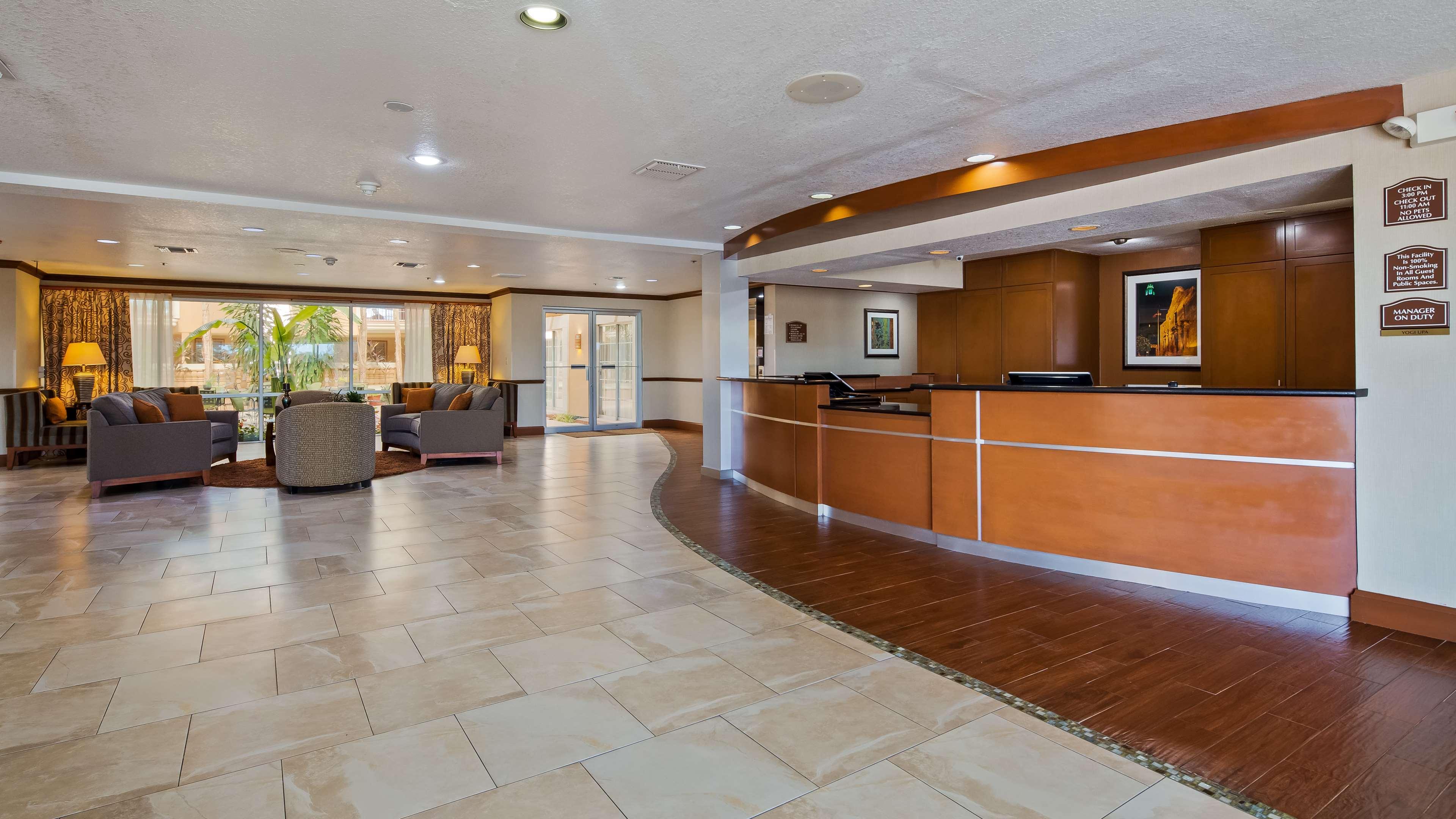 Best Western Plus Atrium Inn Schertz Bagian luar foto